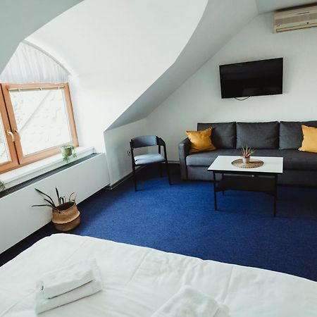 Hotel U Racka Ostrozska Nova Ves Ngoại thất bức ảnh