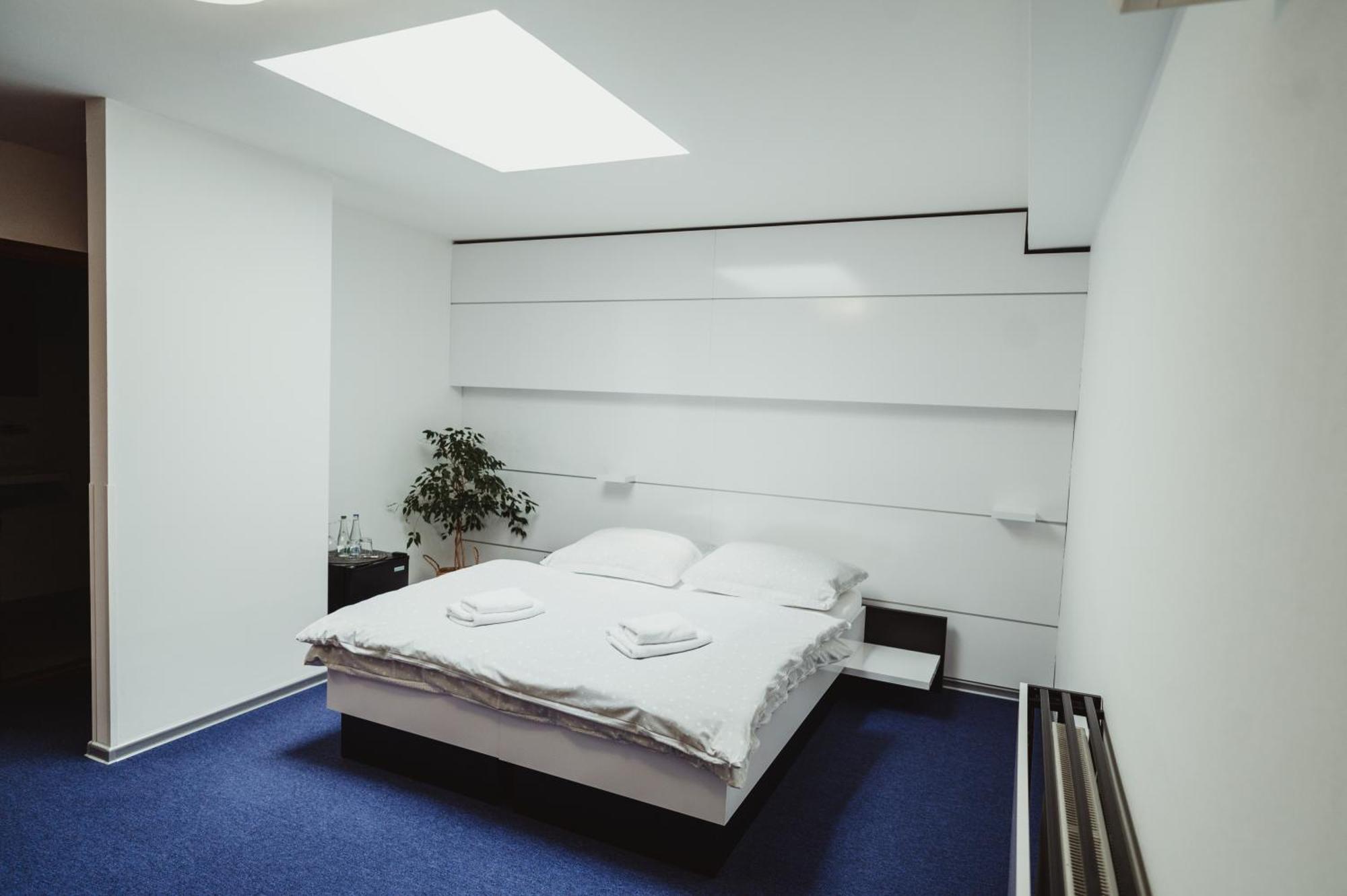 Hotel U Racka Ostrozska Nova Ves Ngoại thất bức ảnh