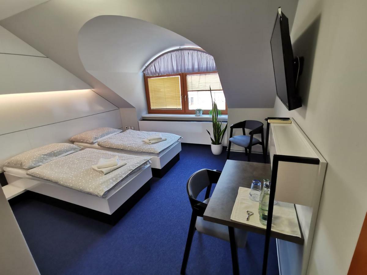 Hotel U Racka Ostrozska Nova Ves Ngoại thất bức ảnh