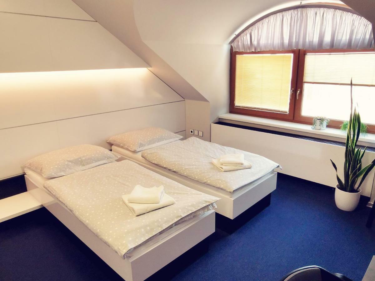 Hotel U Racka Ostrozska Nova Ves Ngoại thất bức ảnh